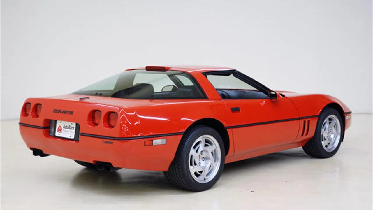 Corvette Generations/C4/C4 1990-chevrolet-corvette-std.webp